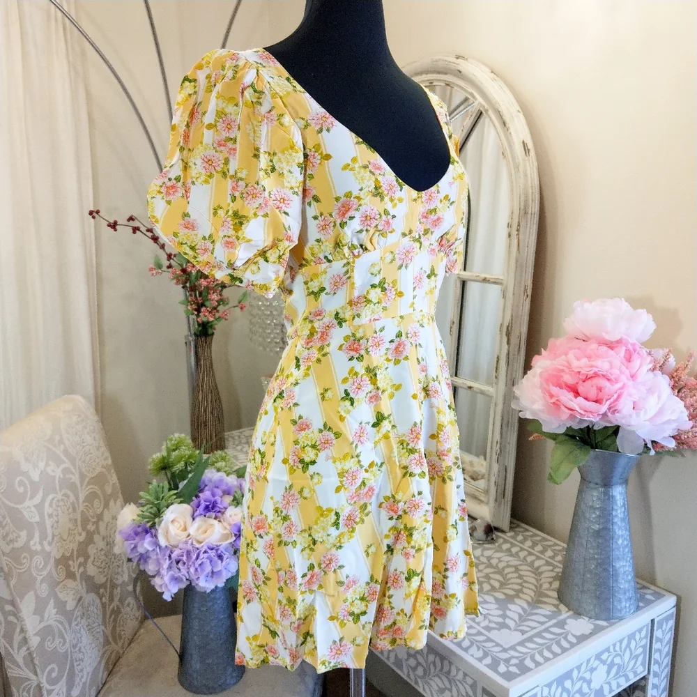 🍒NWOT🍒 FOR LOVE & LEMONS MINI DRESS XS - Picture 4 of 9